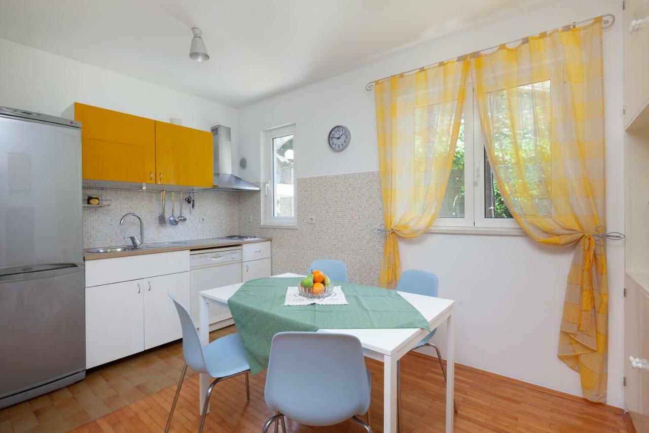 Apartmani "Miso" Podgora Exteriér fotografie